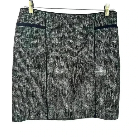 White House Black Market Dresses & Skirts - White House Black Market Women's Black Tweed Pencil Skirt Size 10